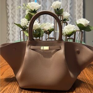 Demellier London N81 Midi New York Dark Sand